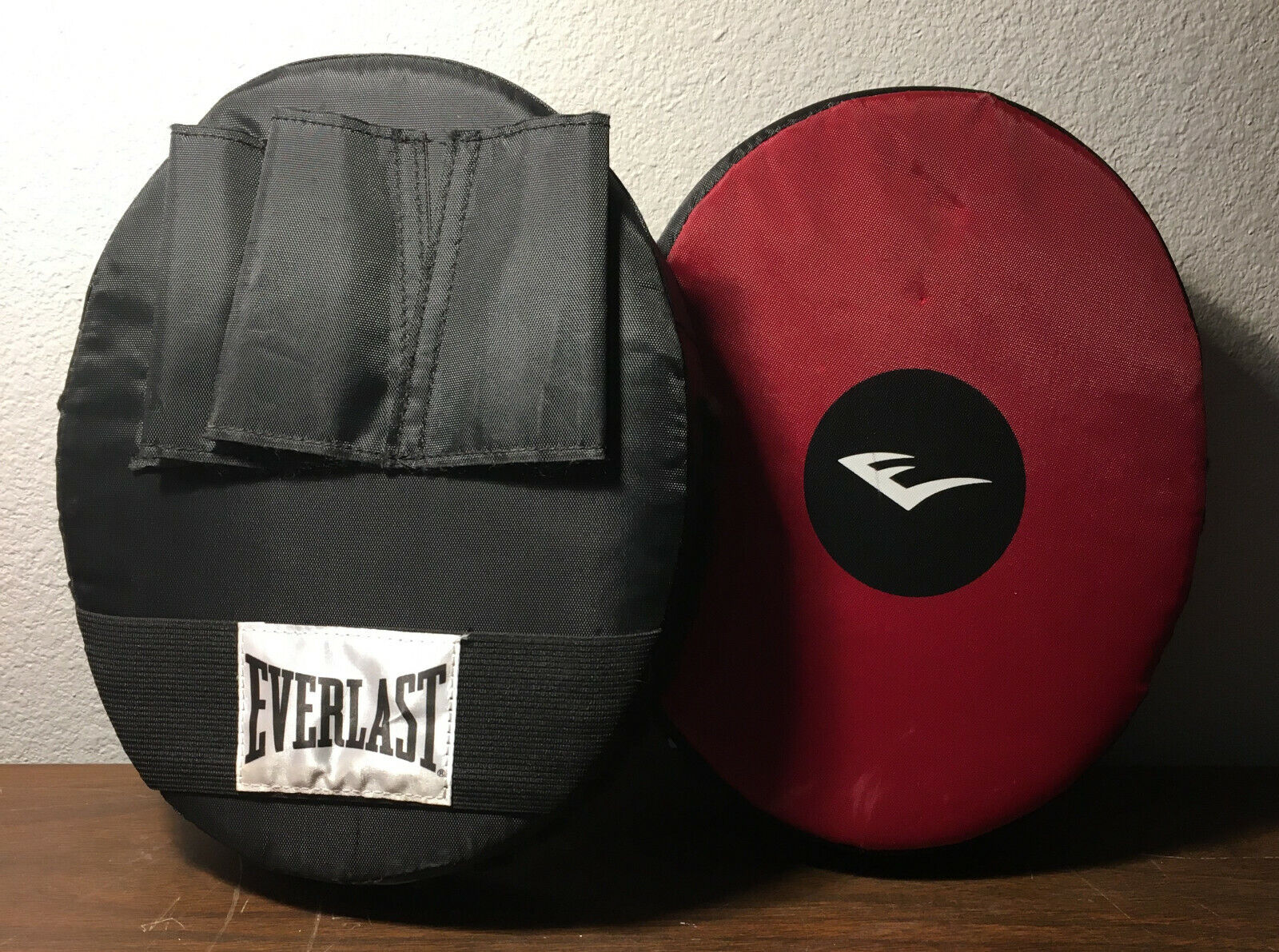 Everlast EverFresh Target Strike Pad Punch Boxing MMA Kick Sparring Training PR  Everlast Does Not Apply