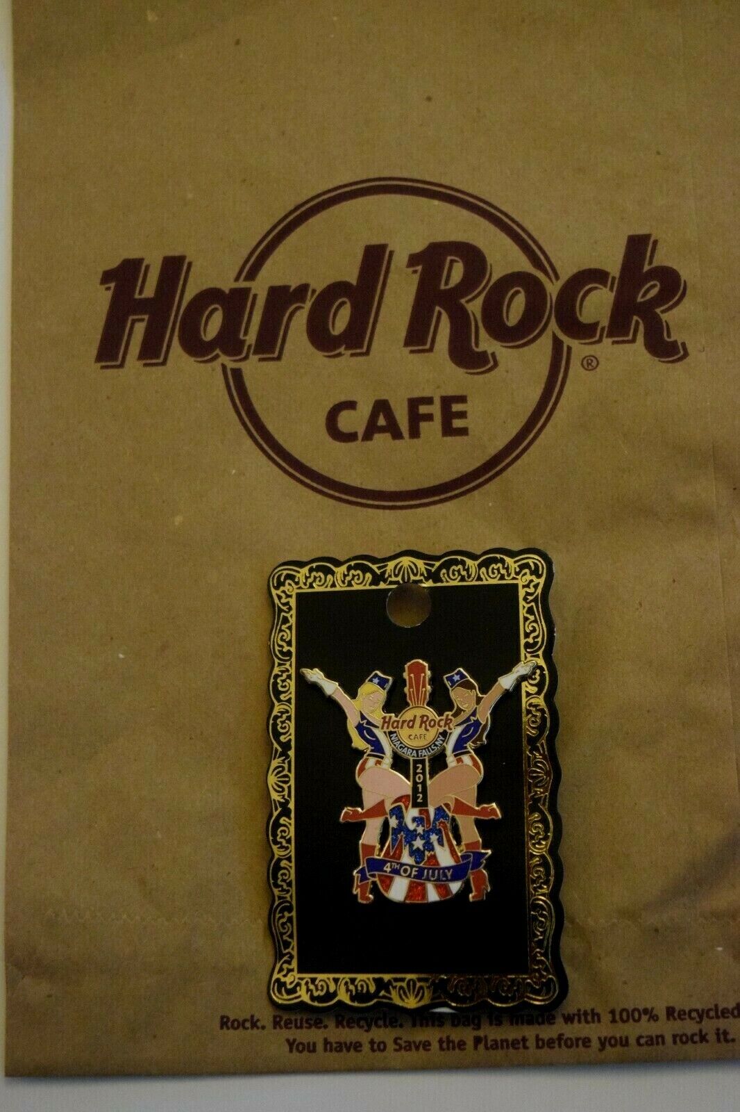 Hard Rock Cafe Ltd. Ed.Collector Pin: Niagara Falls "4th of July," New, On Card  Без бренда - фотография #2