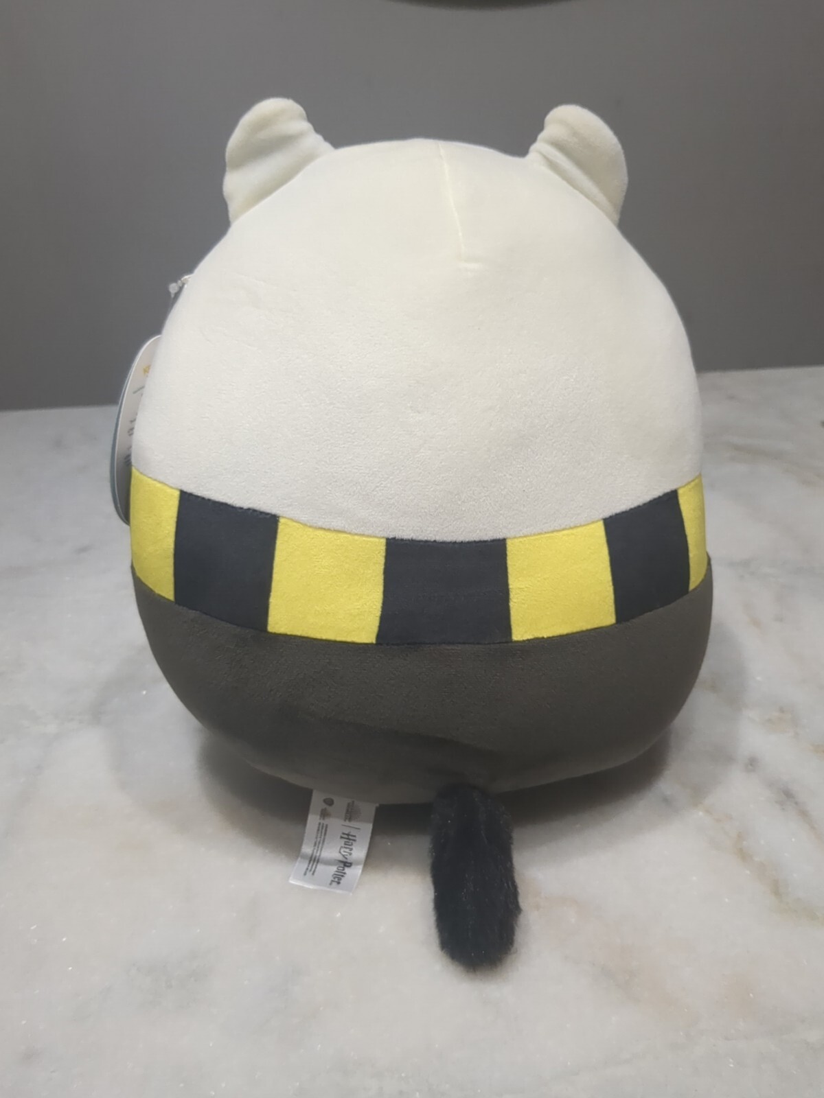 Squishmallows Harry Potter ~ HUFFLEPUFF BADGER 10" Plush ~ NEW WITH TAG Kelly Toy - фотография #4