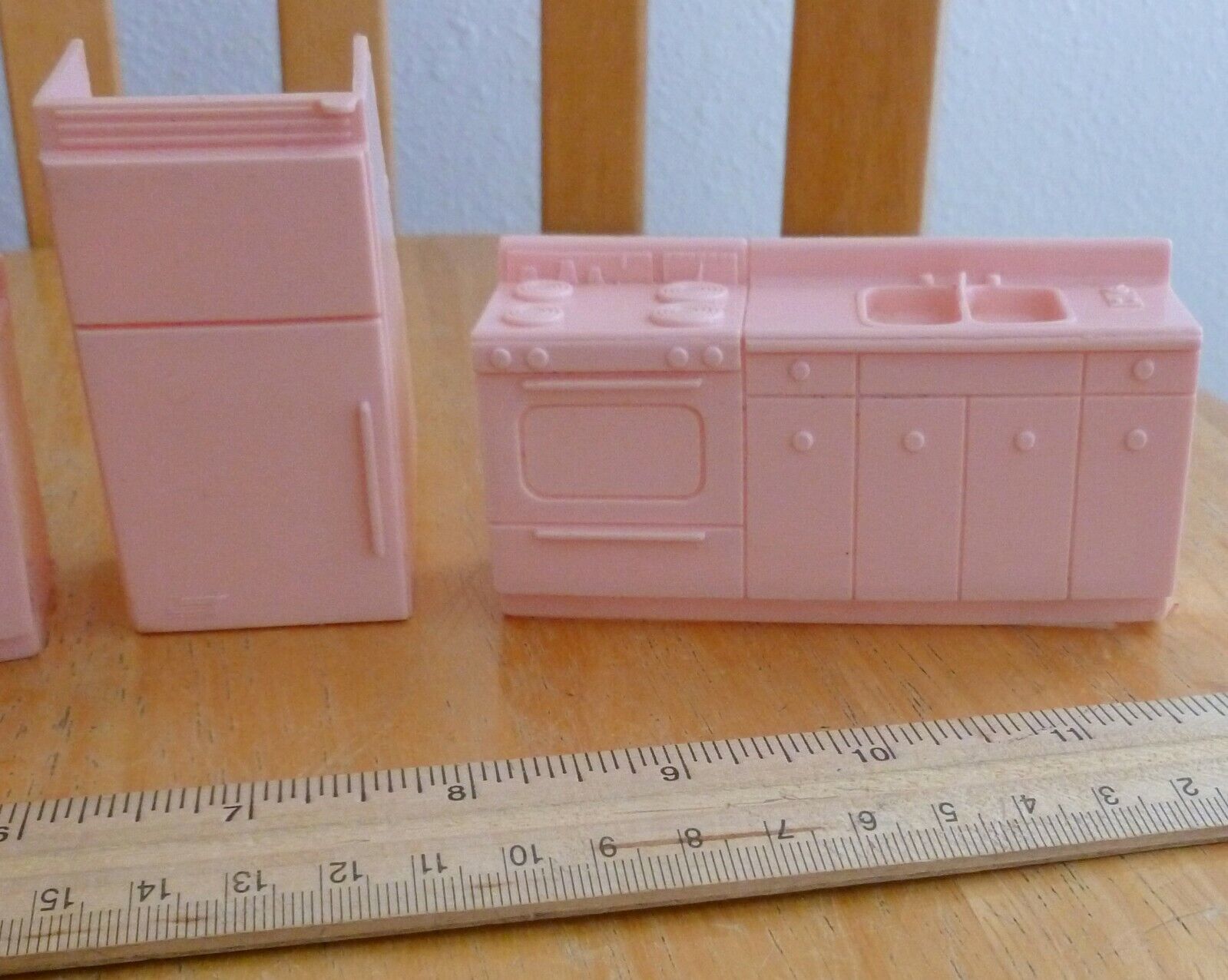 Dollhouse FURNITURE Pink Plastic Kitchen 'FRIDGE, STOVE, Double SINK, CABINETS   Unbranded