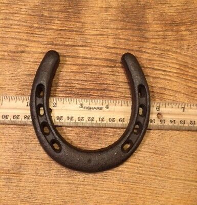 Horse Shoes Rustic Cast Iron 5" tall (Set of 2) Home Decor 0170-05208 Без бренда 0170-05208 - фотография #11