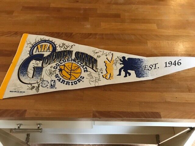 93-94 Golden State Warriors autographed pennant (12 auto's - Nelson, Mullin) EX Без бренда