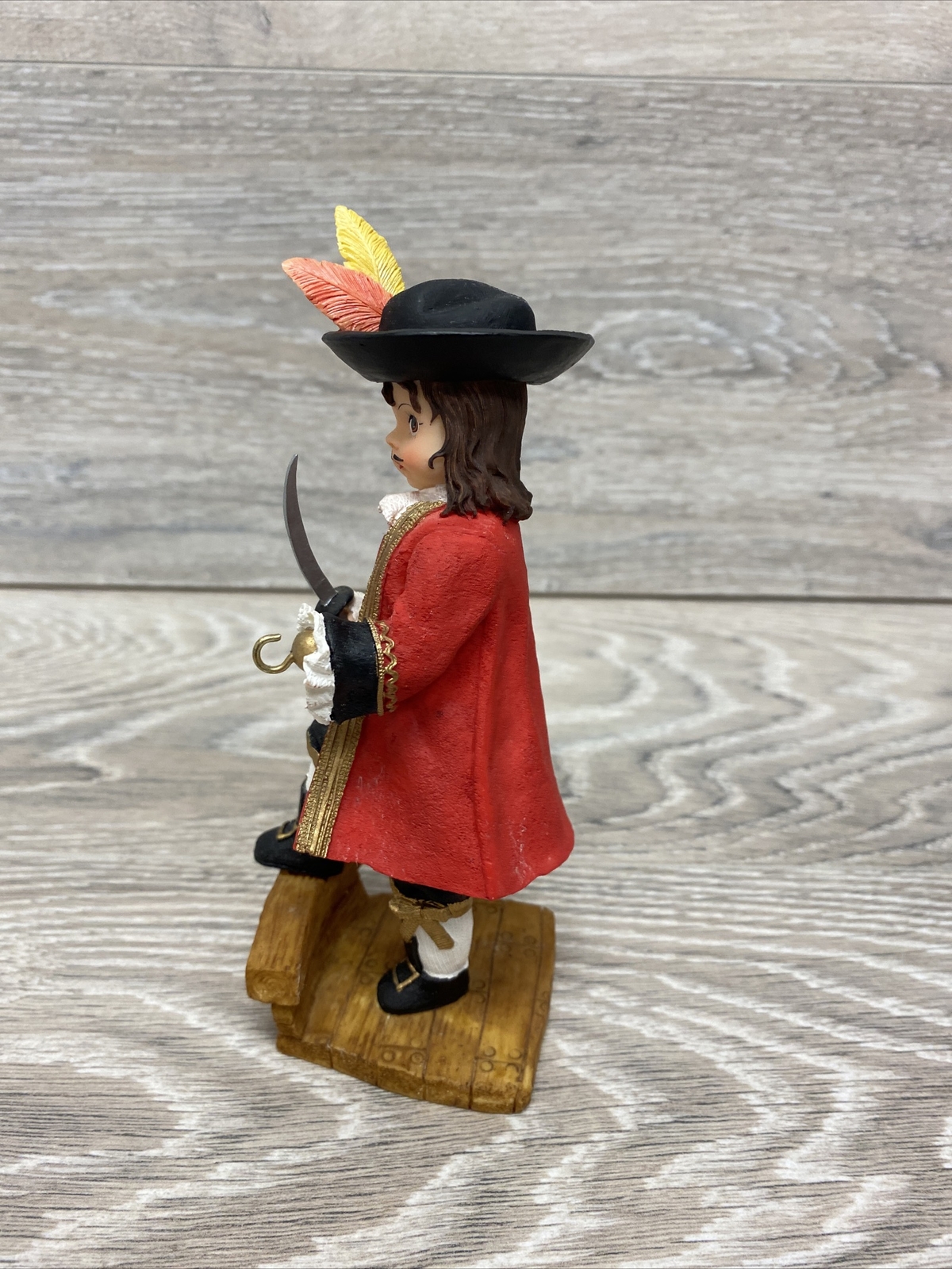 Madame Alexander Peter Pan Figurines Wendy Tinker Bell Captain Hook COA Lot Madame Alexander - фотография #3