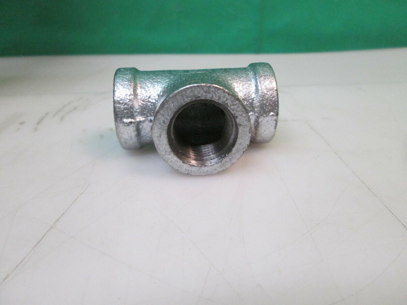 (QTY. 40) ProPlus Malleable Galvanized Banded Tee 150 Psi, 1/2" Lead Free 44100 ProPlus 44100 - фотография #5