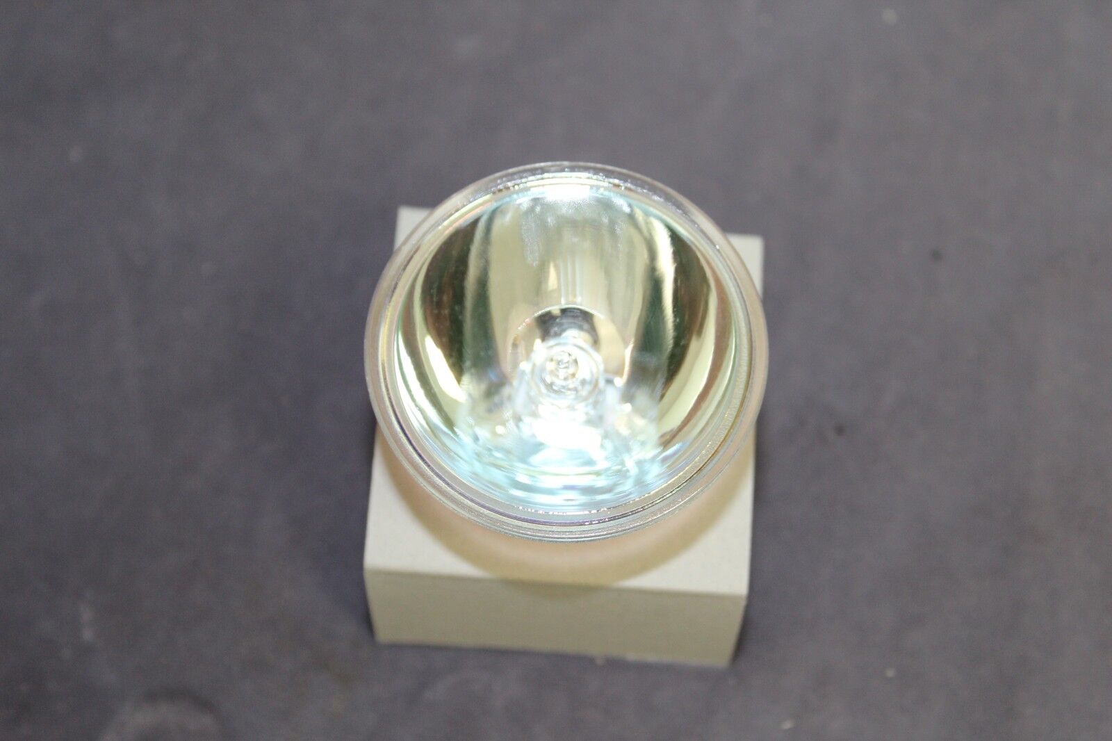 Bulbs - (3) EJM  bulbs 21V 150 Watt  Orbotech brand *NIB* Orbotech EJM - фотография #6