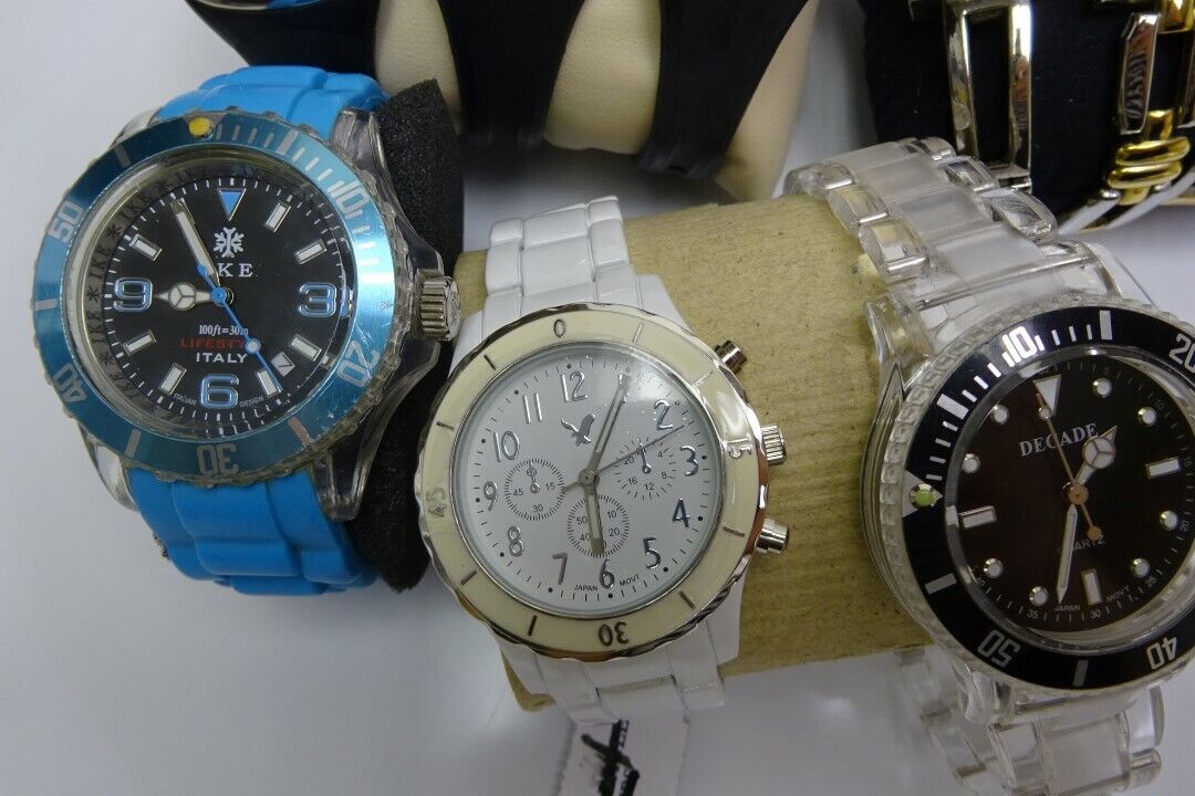  WHOLE SALES LOT MIXED WATCHES MIX STYLE NEW WITH DEFECTS 15 Piece Decade/Armitron Does Not Apply - фотография #8