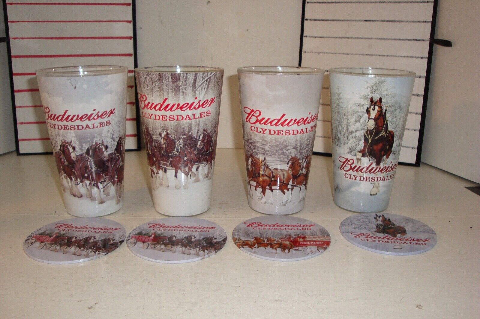 Vintage Budweiser Clydesdales pint beer glasses X 4 with Matching Coasters X 4 Budweiser - фотография #2