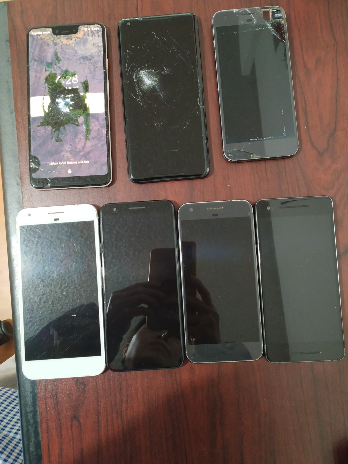 Lot of 7 Google Pixel mix model White  /black for parts Google Google Pixel - фотография #5