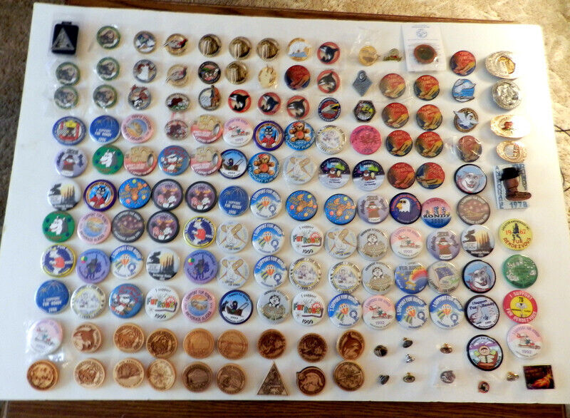 Anchorage Fur Rondy Rendezvous Button pin Pinback lot of 150 Pins Alaska 1967 UP Без бренда - фотография #2