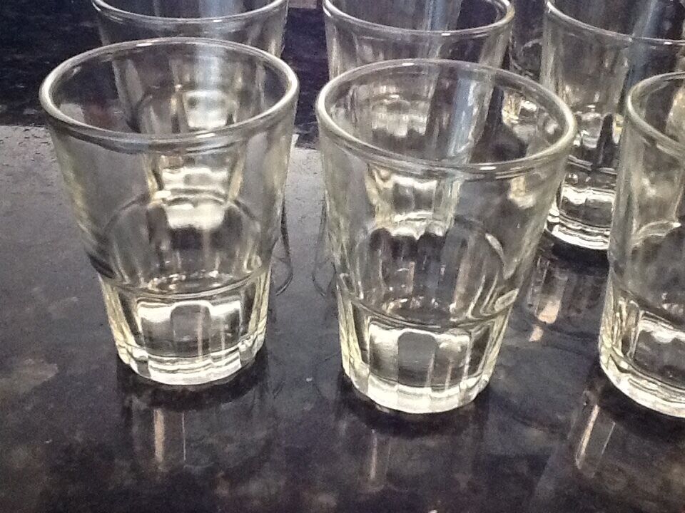 12 Shot Glasses Glass Barware Shots Vodka Tequila 1.5 oz Dozen Doz Lot of  Unbranded - фотография #3