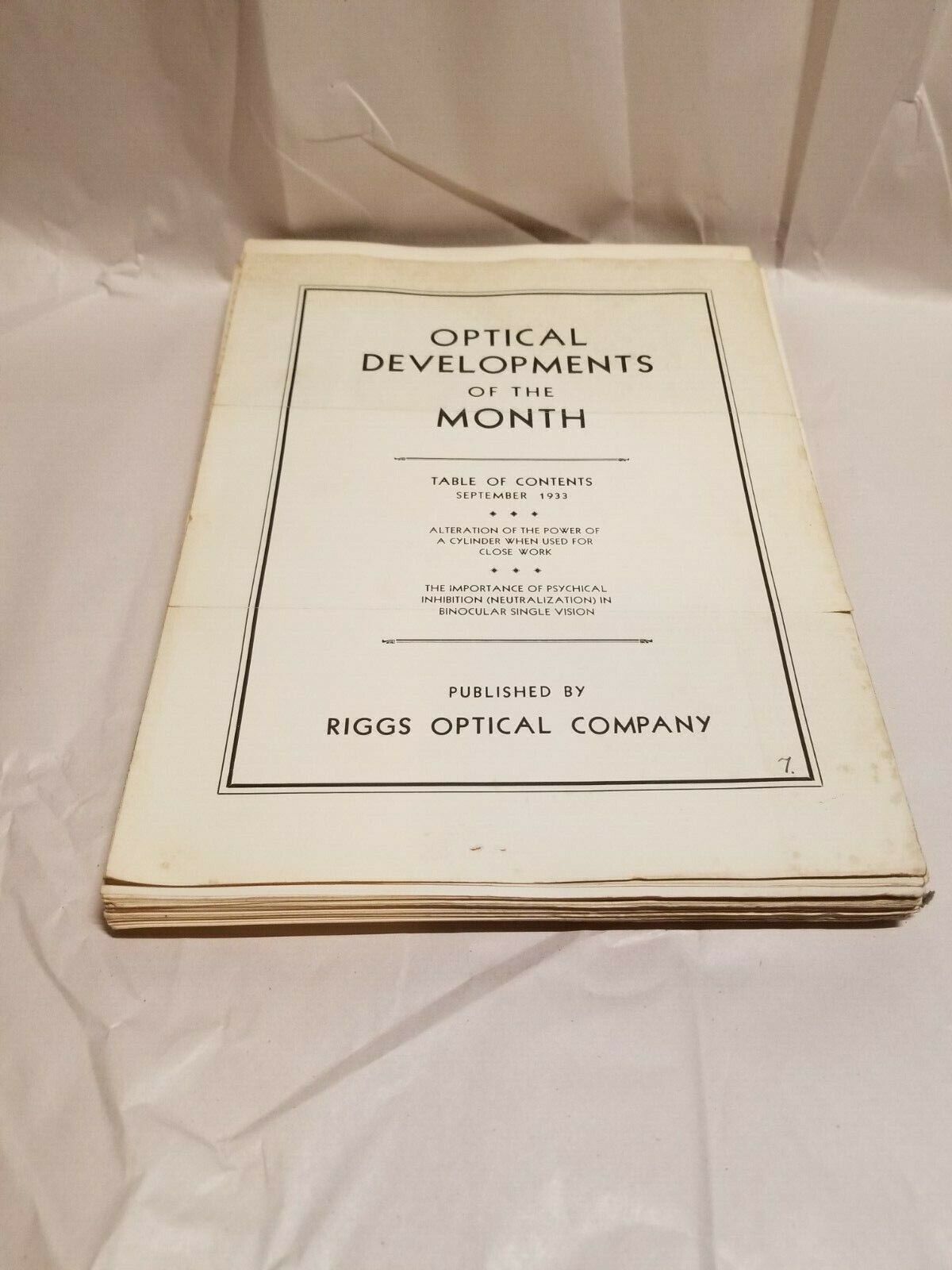 *VINTAGE* 80x 1931-1942 Optical Developments of the Month - Riggs Optical Compan Без бренда