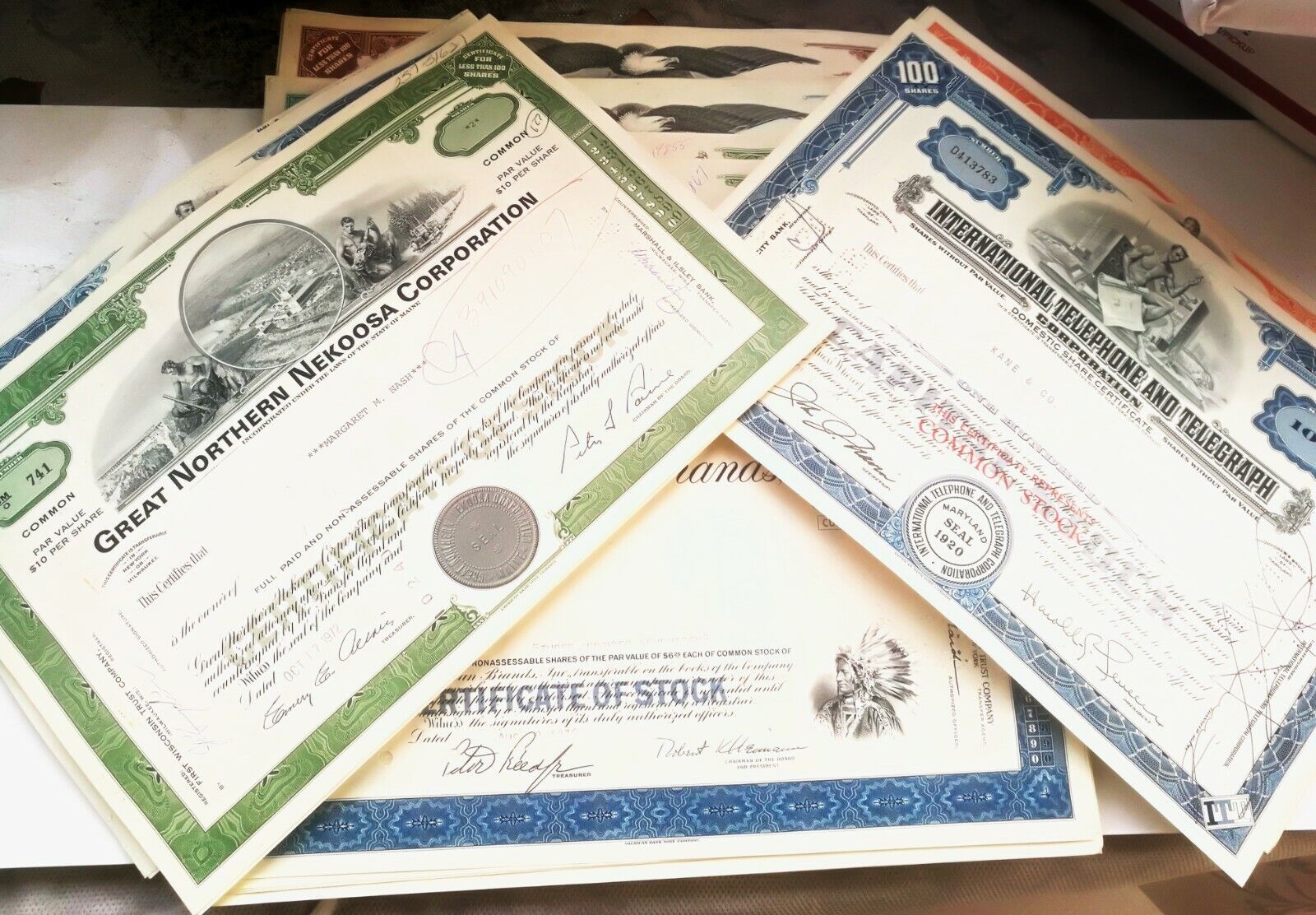 Lot of 10 old vintage stock certificates from different years-1930's-1970's ! Без бренда - фотография #8