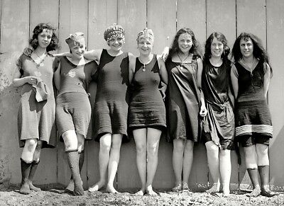 Flapper Girls Swimsuits Photo 1920s Hot Flappers Jazz Prohibition Roaring 20s Без бренда