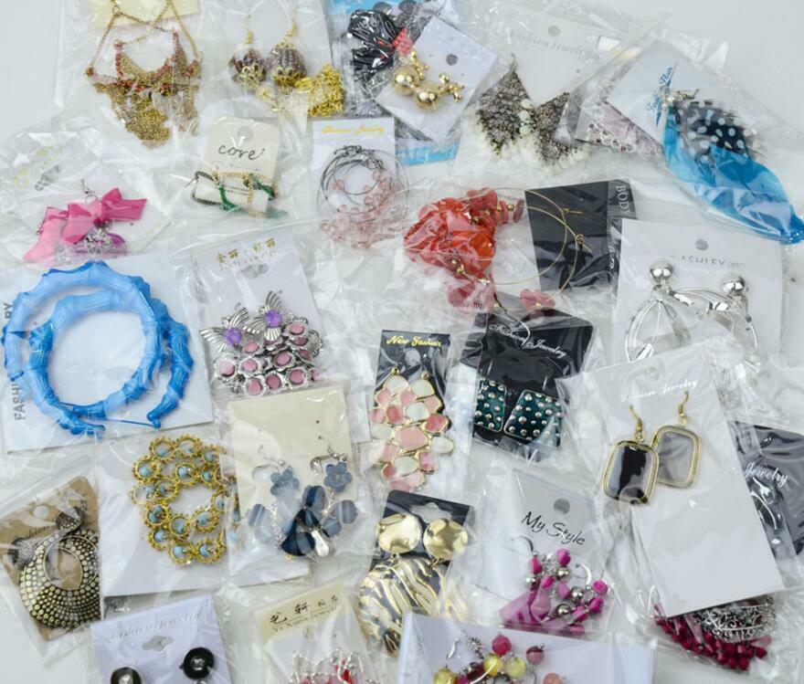 Wholesale Jewelry Lot - 30 Pairs High End Quality Earrings USA Seller Fast Ship Mix - фотография #3