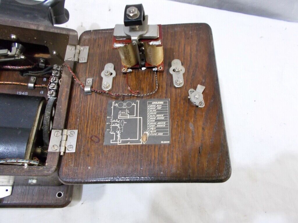 One Thousand Four Hundred or "1400" Old Oak Crank Wall Phones with Generator  Unknown - фотография #8