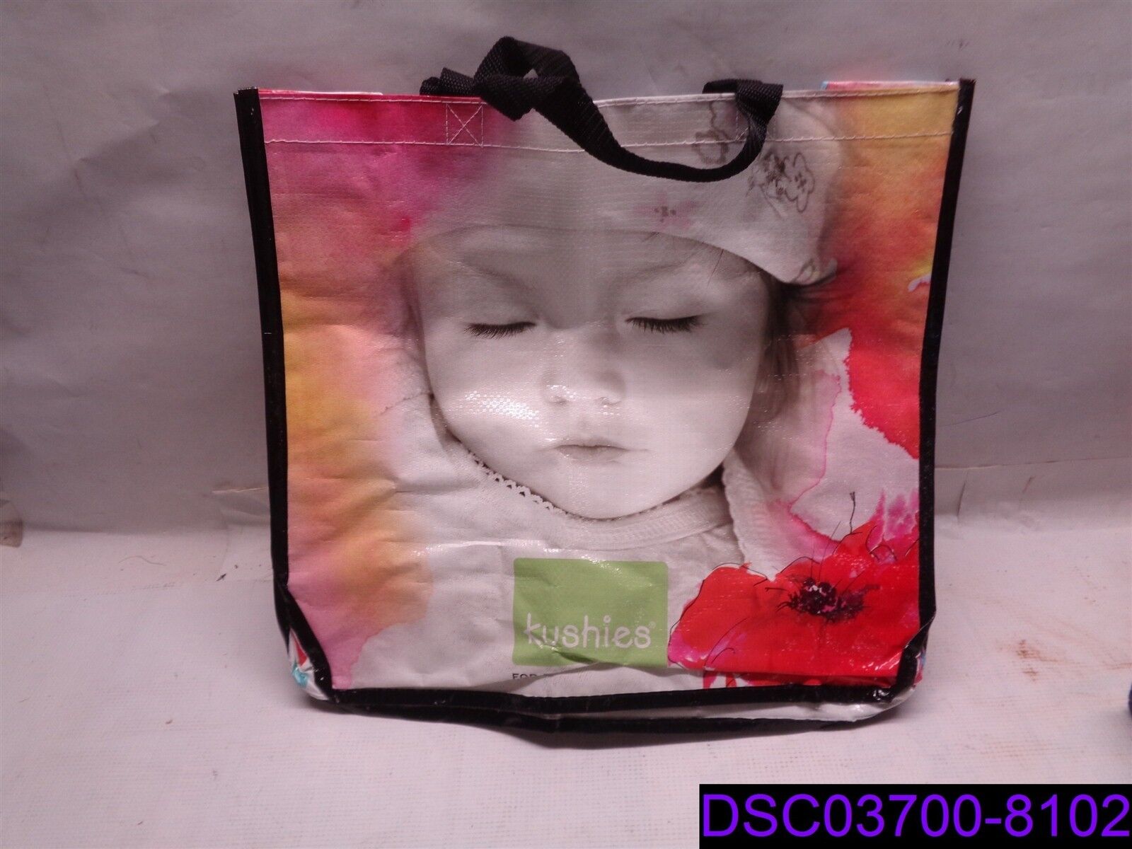 Qty = 32: Kushies Eco Recyclable Shopping Bag Does not apply Does Not Apply