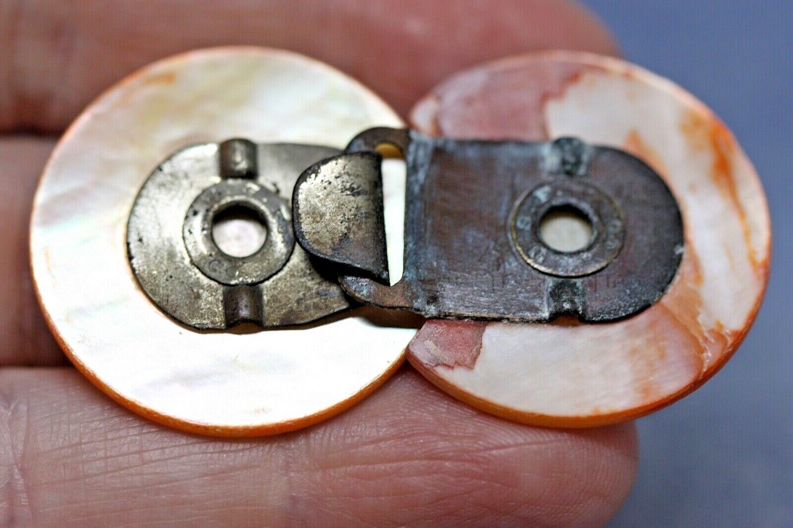 2 Piece Mother of Pearl Belt Buckle Interlock Circles Dyed Pink MOP Shell USF Co USF Co. - фотография #3