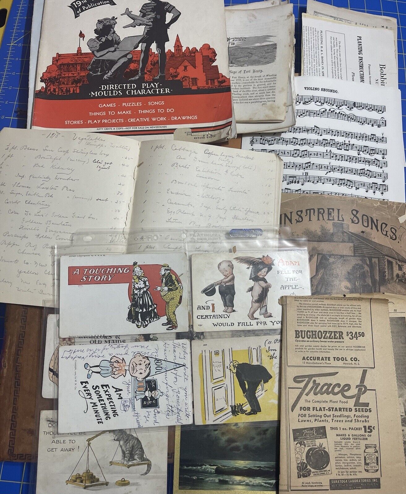 FUNDLE Bundle 100+ Pieces Ephemera Vintage Antique Paper Postcards, Stamps etc. Без бренда - фотография #3