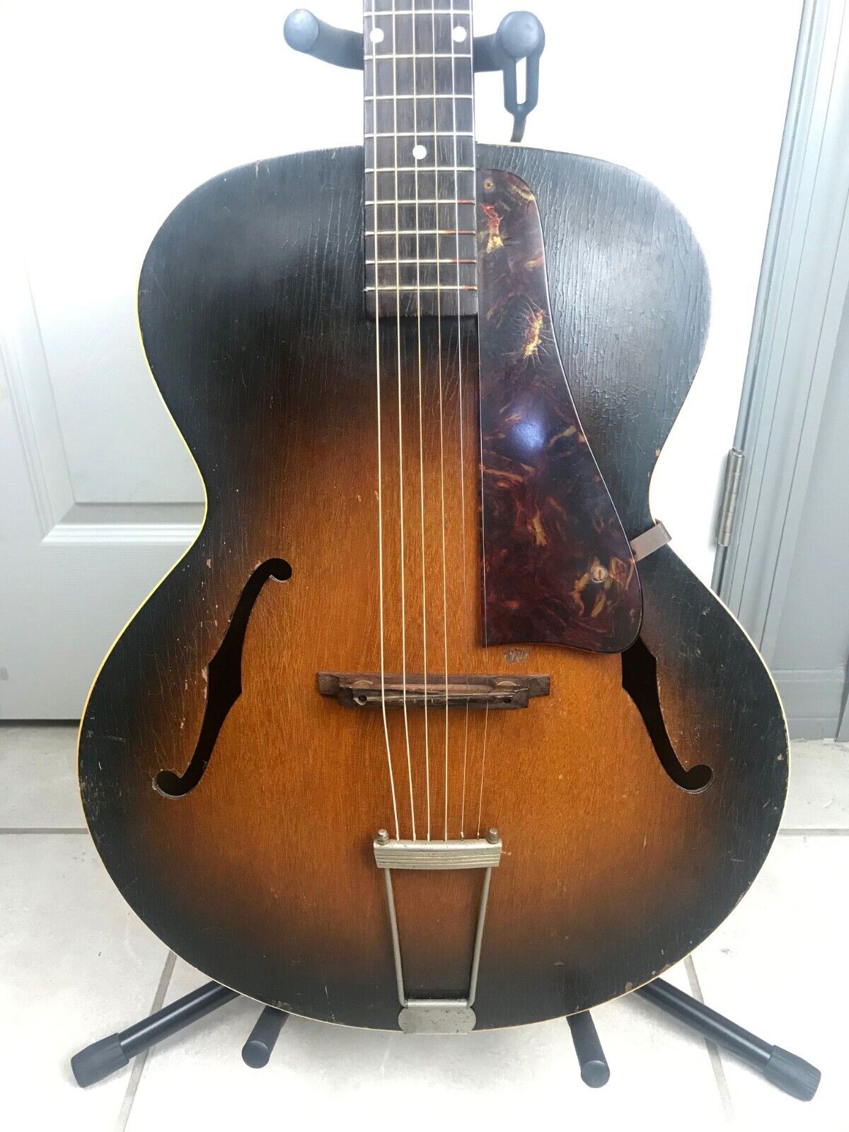 1950 Gibson L-48 sunburst arch top guitar with case Gibson L-48 - фотография #6