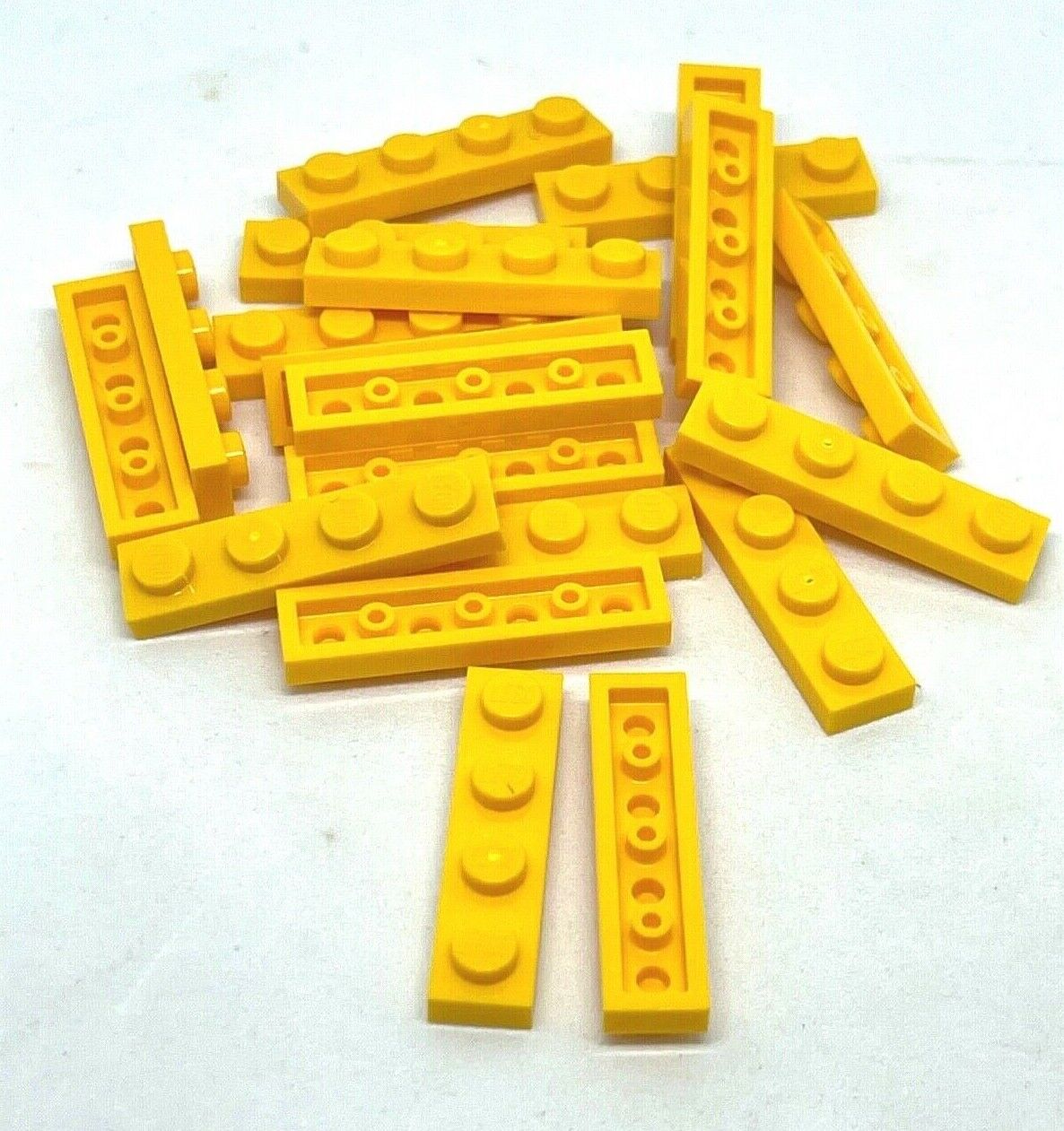 1X4 Lego 20 Piece Bulk Lot 1 x 4 Flat Plates BRIGHT LIGHT ORANGE #3710 LEGO Does Not Apply