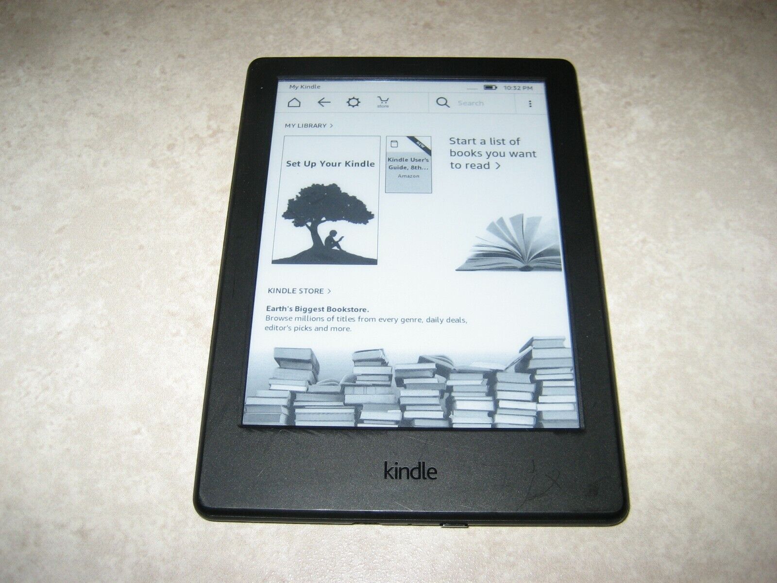 Amazon Kindle 8th Generation E-Reader eBook SY69JL - Wi-Fi, 4GB, 6" Amazon Amazon Kindle (8th Generation)