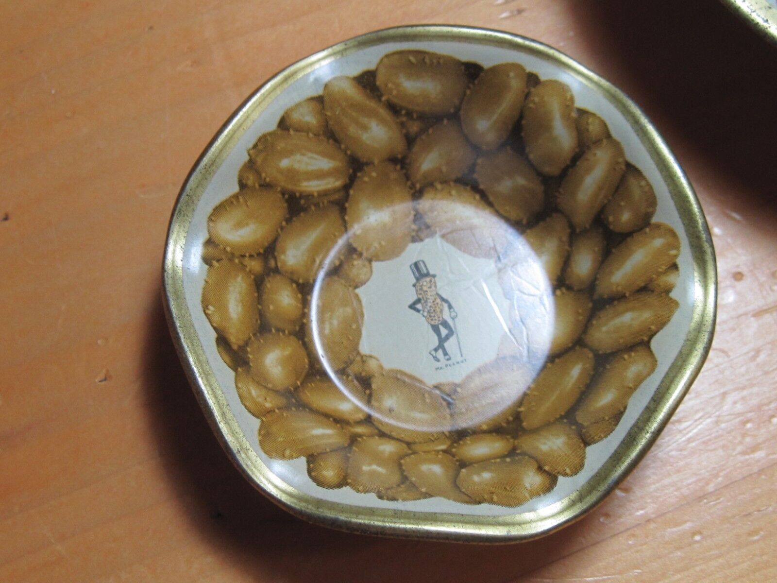 VTG LOT 6 MR PEANUT PIECE SET METAL TIN SNACK BOWL NUTS CANDY DISHES PLANTERS   Mr. Peanut - фотография #6