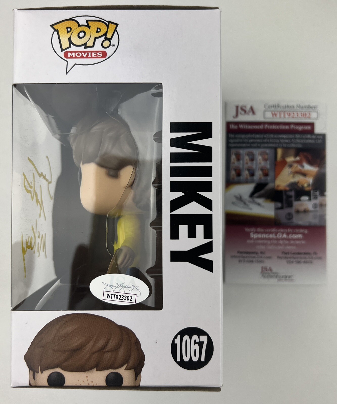 JEFF COHEN SEAN ASTIN KE HUY QUAN signed 3 Funko POP THE GOONIES CHUNK MIKEY JSA Без бренда - фотография #6