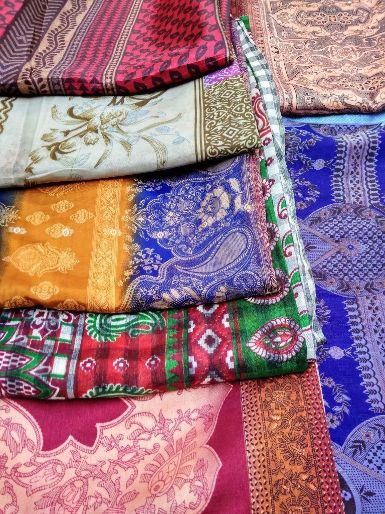 Lot Of 10 Vintage Indian Saree Silk Blend Fabric Craft Used Art Multi color Sari rajbhoomi_handicrafts Does Not Apply - фотография #3