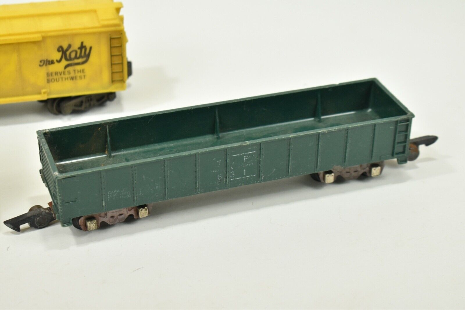 S Scale Lot: American Flyer Yellow 24030 Gondola Red 24110 Gondola Green 631 American Flyer 24030 - фотография #3