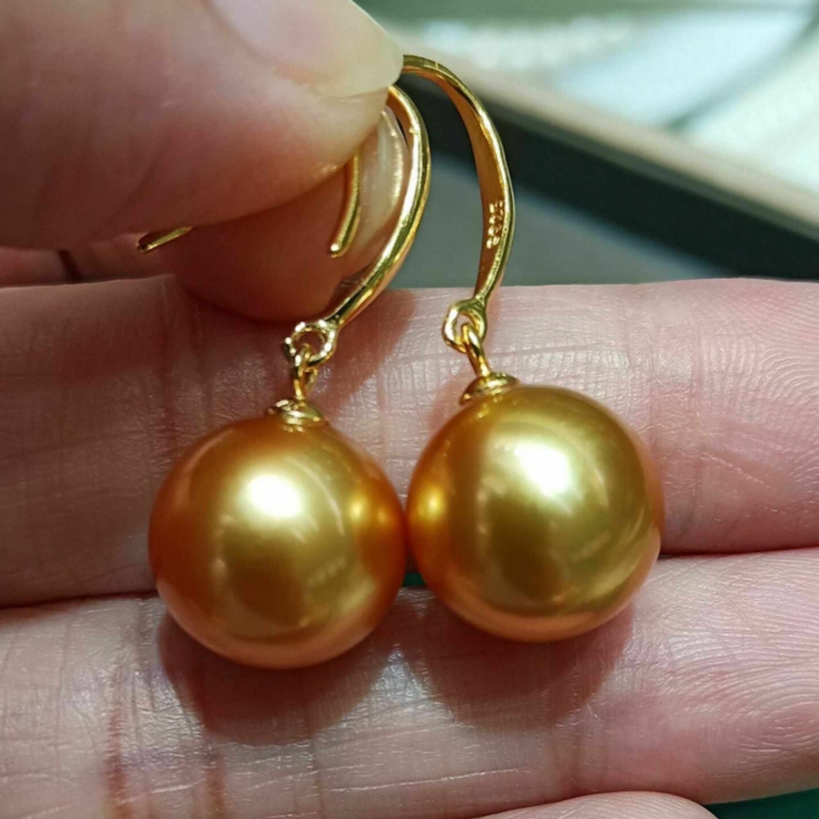 Shell Pearl Earrings yellow Earrings 18k Gold Real Classic Jewelry Cultured Unbranded 3