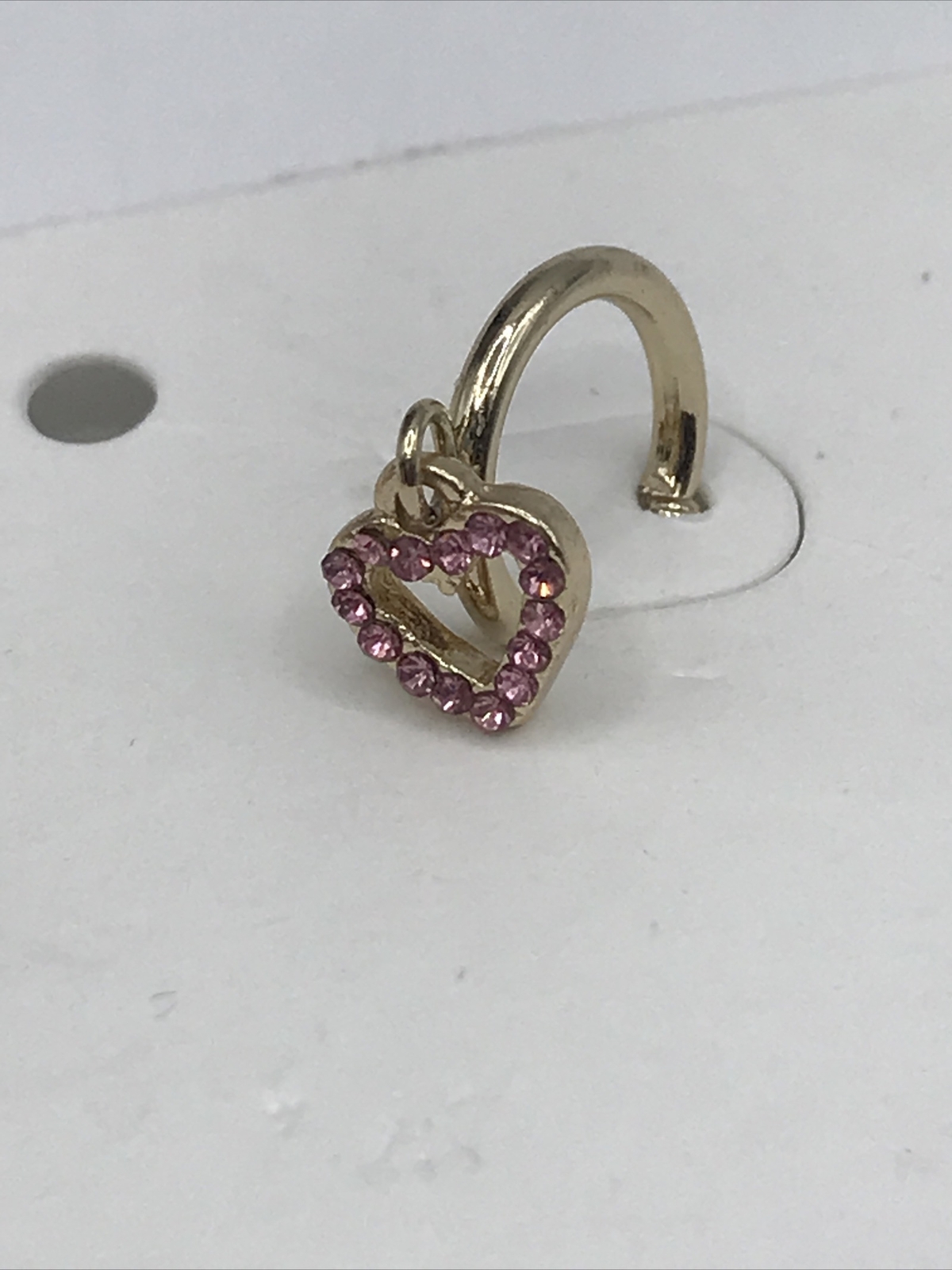 BANANA REPUBLIC Huggie Heart Gold Tone Pink Crystals EARRINGS NWT Banana Republic - фотография #4