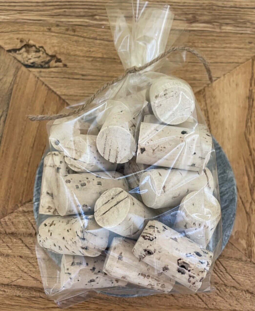 CORKS - Straight 20mm Diameter 40mm Length Bag of 25 Unbranded Does Not Apply