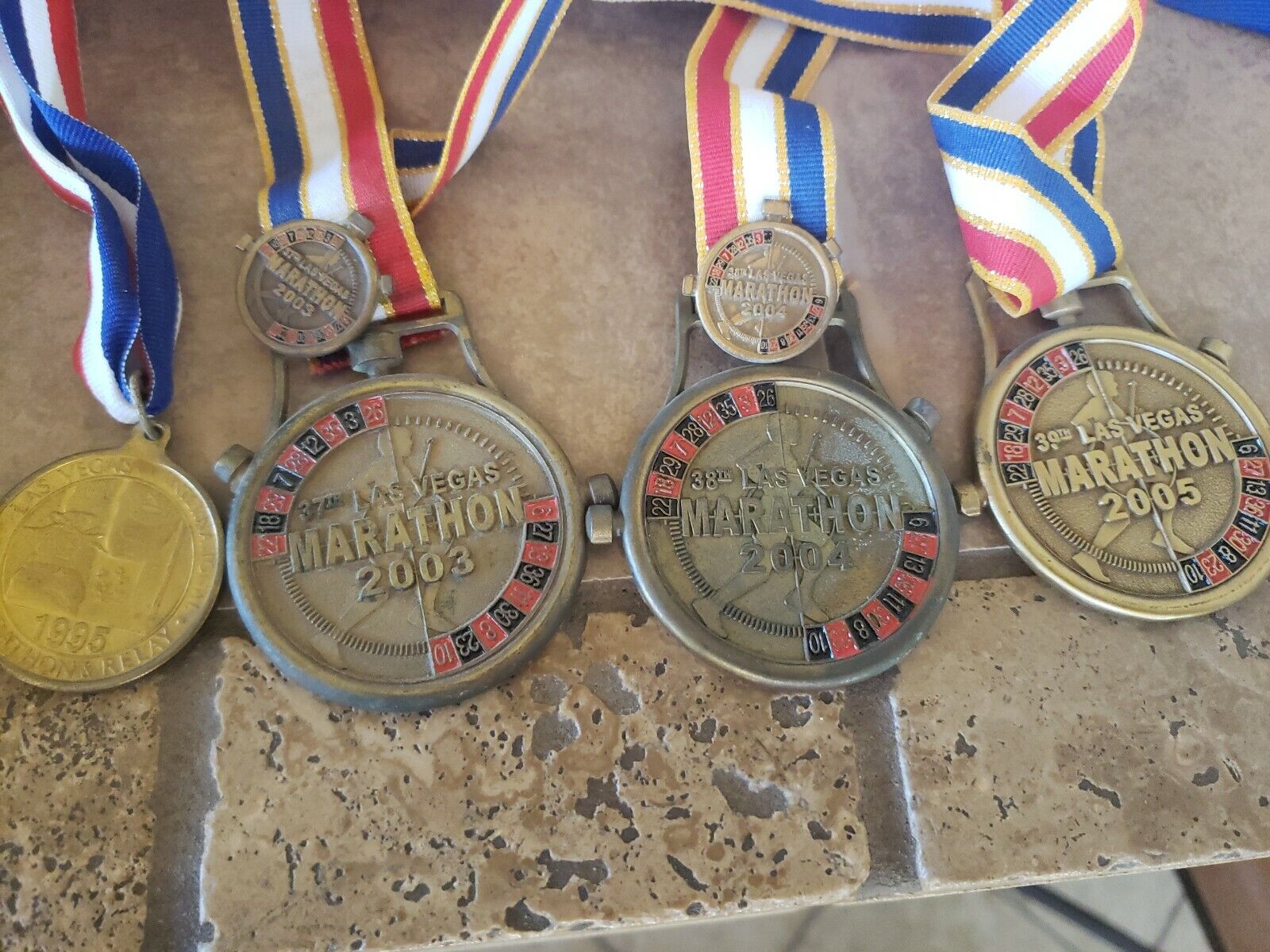 Las Vegas Marathon Medals (1995, 2003, 2004, 2005) Без бренда