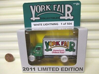 Johnny Lightning York Fair PA. 2011 Delivery Truck Black Wheels, White Wheels    Johnny Lightning