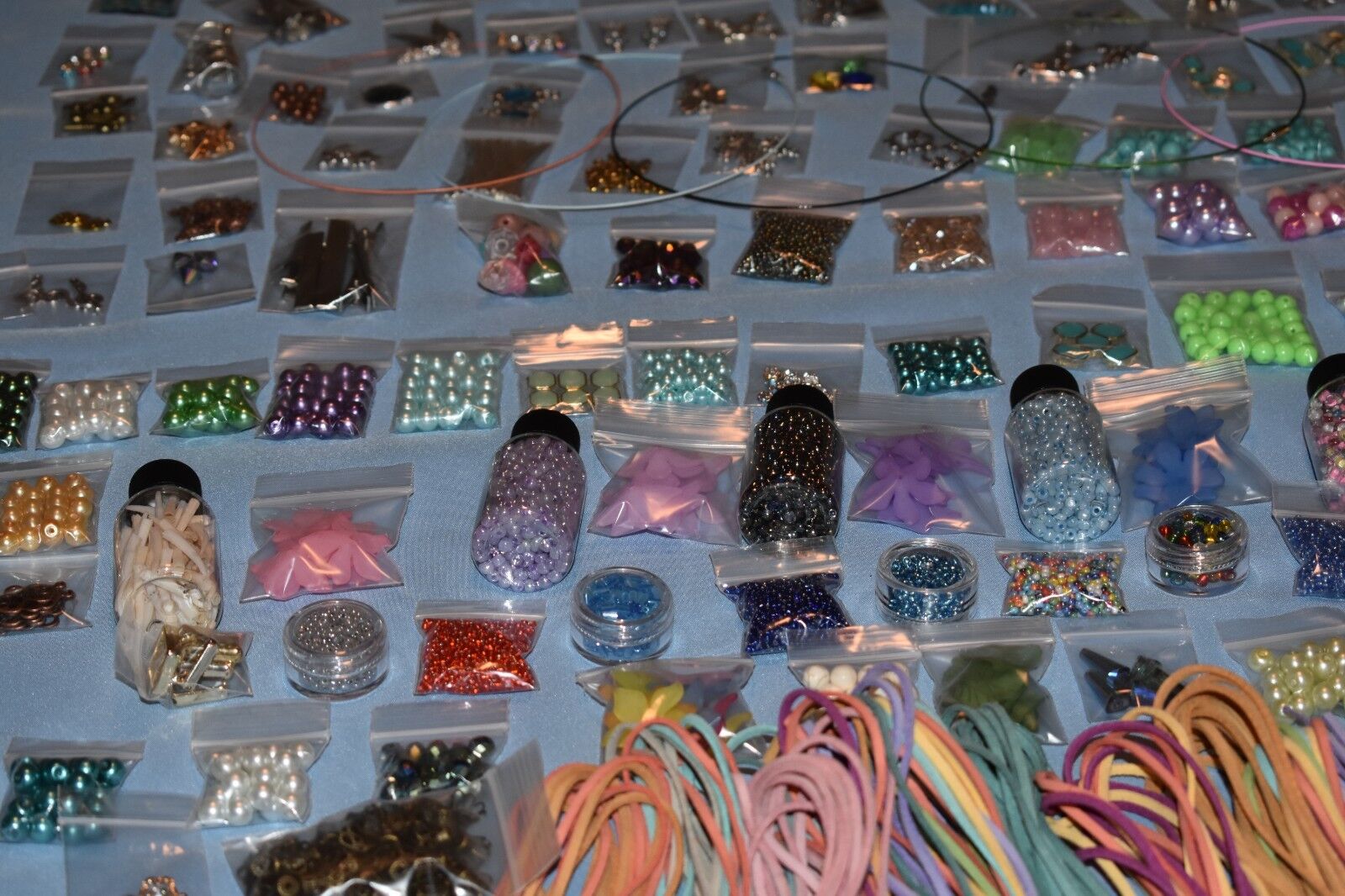 HUGE Lot Beads/Jewelry Making Supplies 50 'Bags' 100% NEW - UNIQUE LOTS! +XTRAS Unbranded - фотография #5