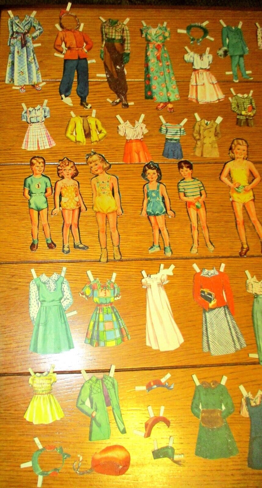 Vintage Paper Doll and Outfit Lot (75) W/15 Dolls & 60 Outfits   NICE!!!!     #3 Unbranded - фотография #9