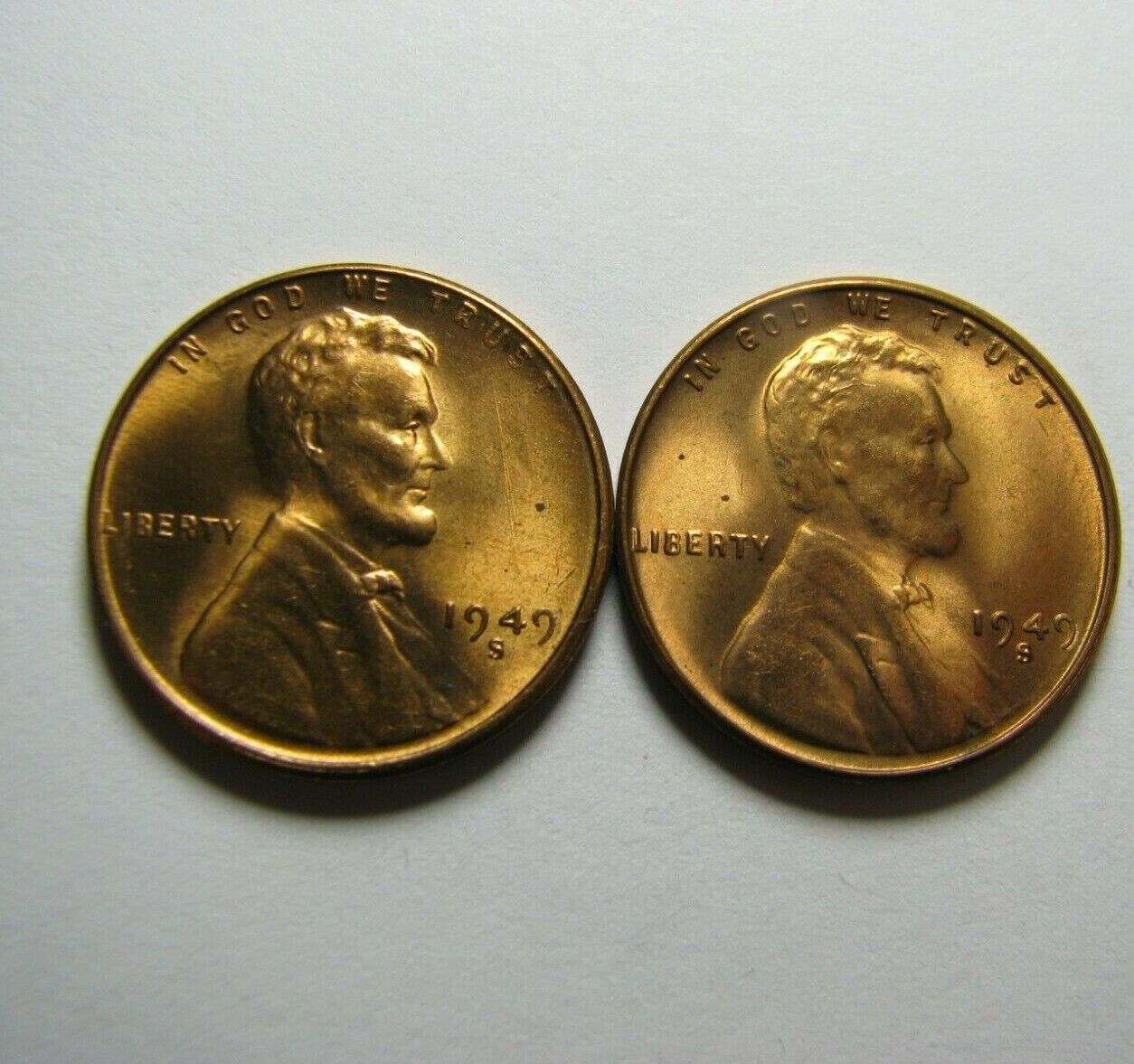 TWO 1949-S Lincoln Cents  <> BU Cents  Без бренда