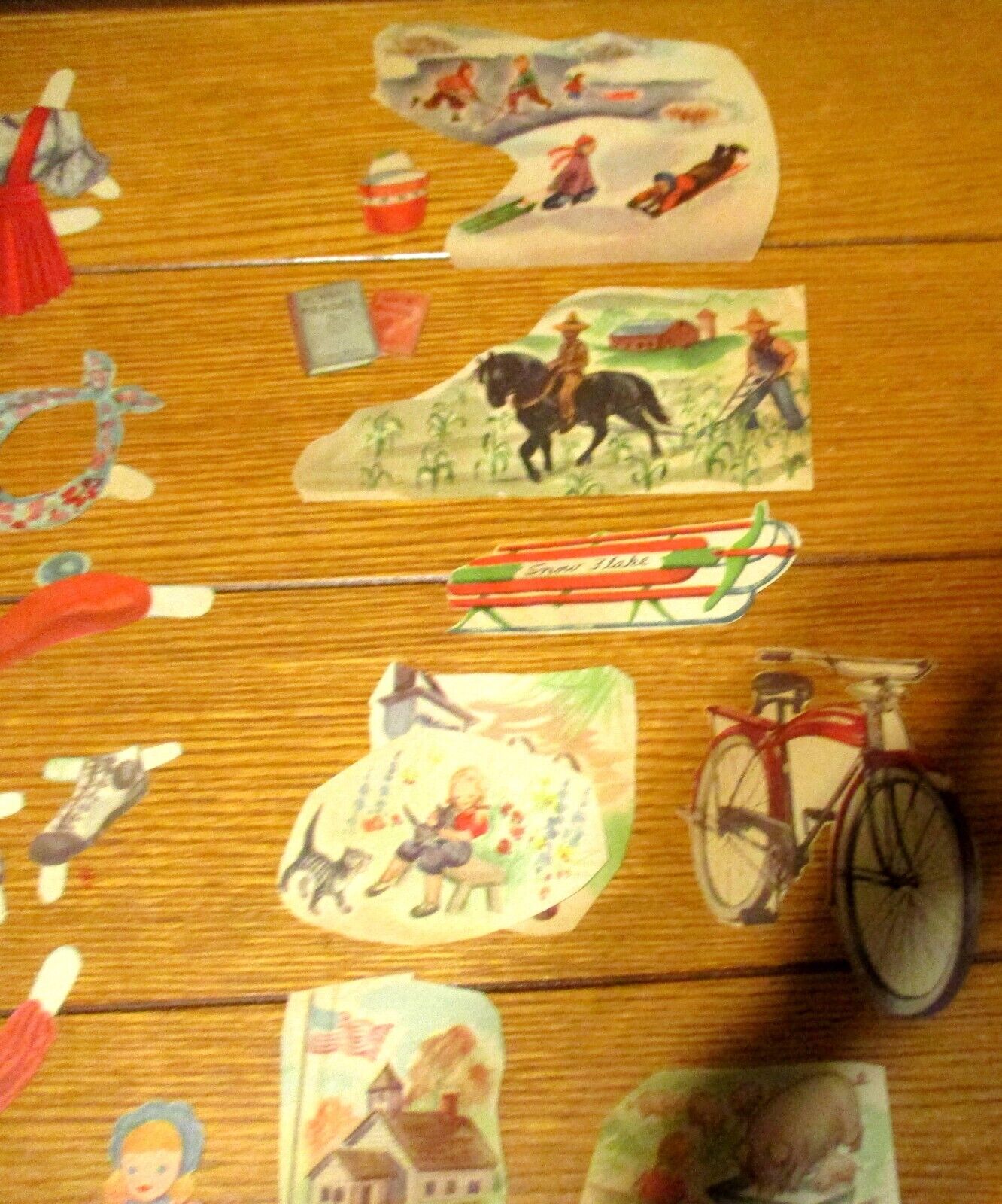 Vintage Paper Doll and Outfit Lot (19) W/ 4 Dolls & 15 Outfits  NICE!!!!     #14 Unbranded - фотография #6