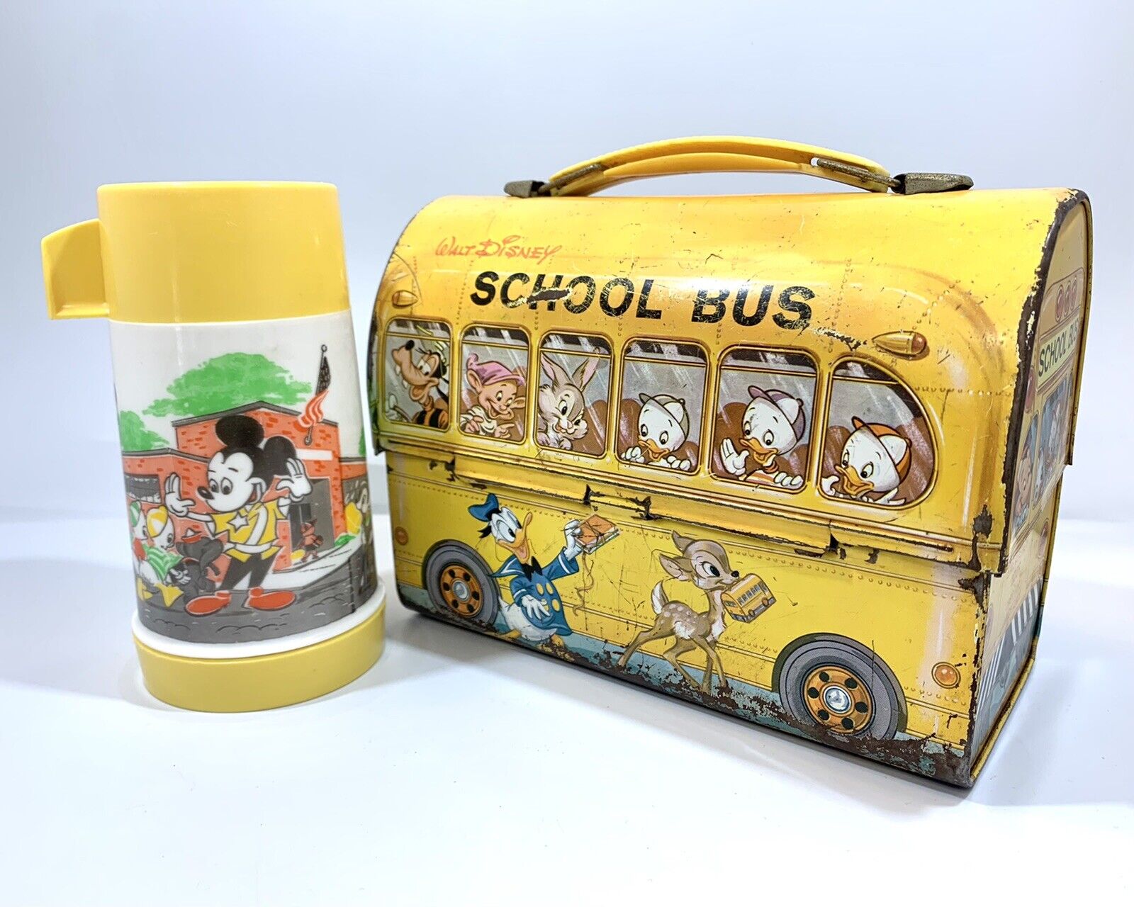 VTG Disney Aladdin Mickey Mouse School Yellow Bus Lunch Box & 1/2 Pint Thermos Disney