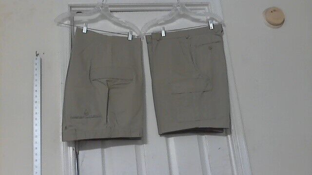 New Edwards Ladies Khaki Cargo Work Shorts( 12 x9 )( Lot of 2 ) Beige W / O Tags EDWARDS