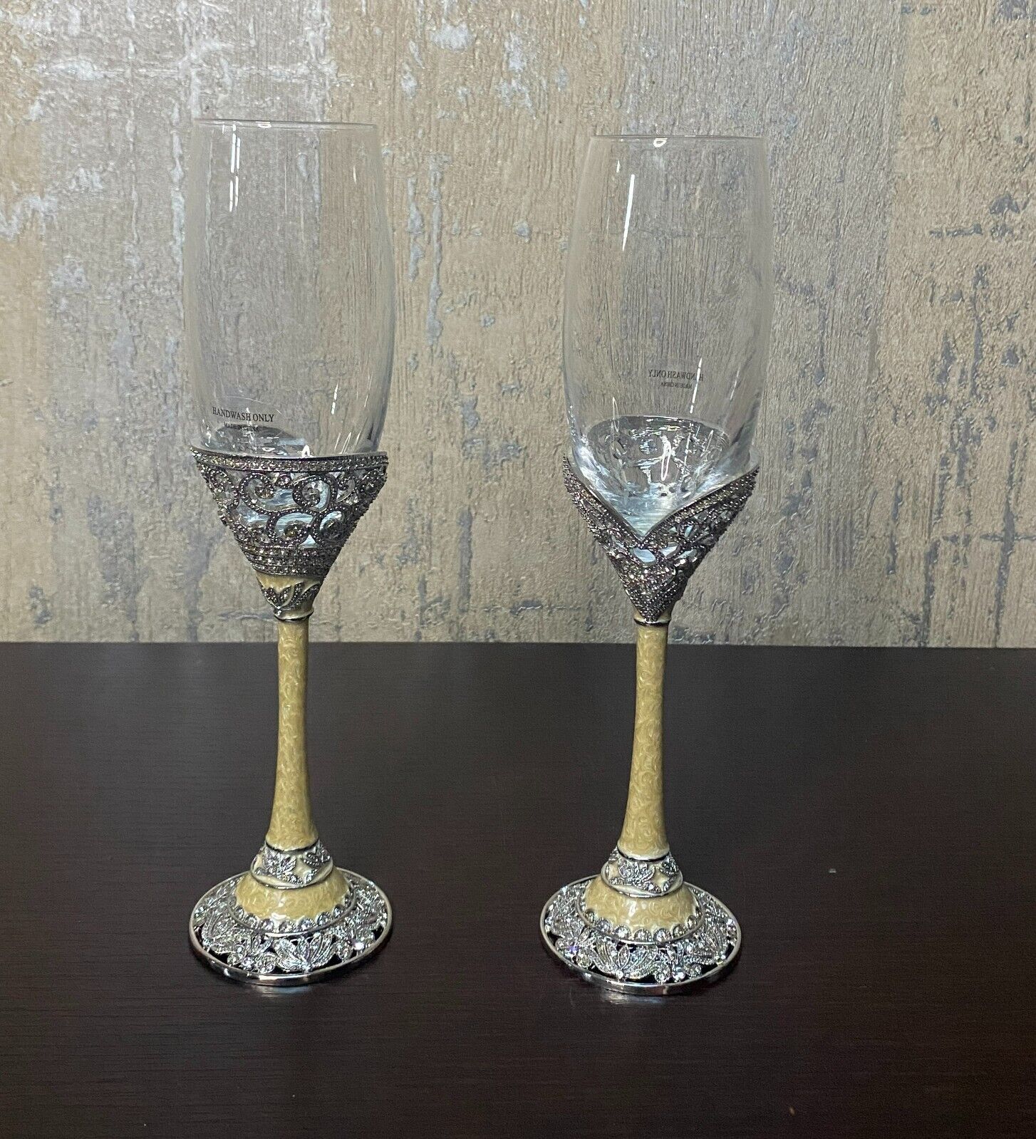 Things Remembered Bride and Groom Champagne Glasses Flutes 8 oz New in Box Things Remembered
