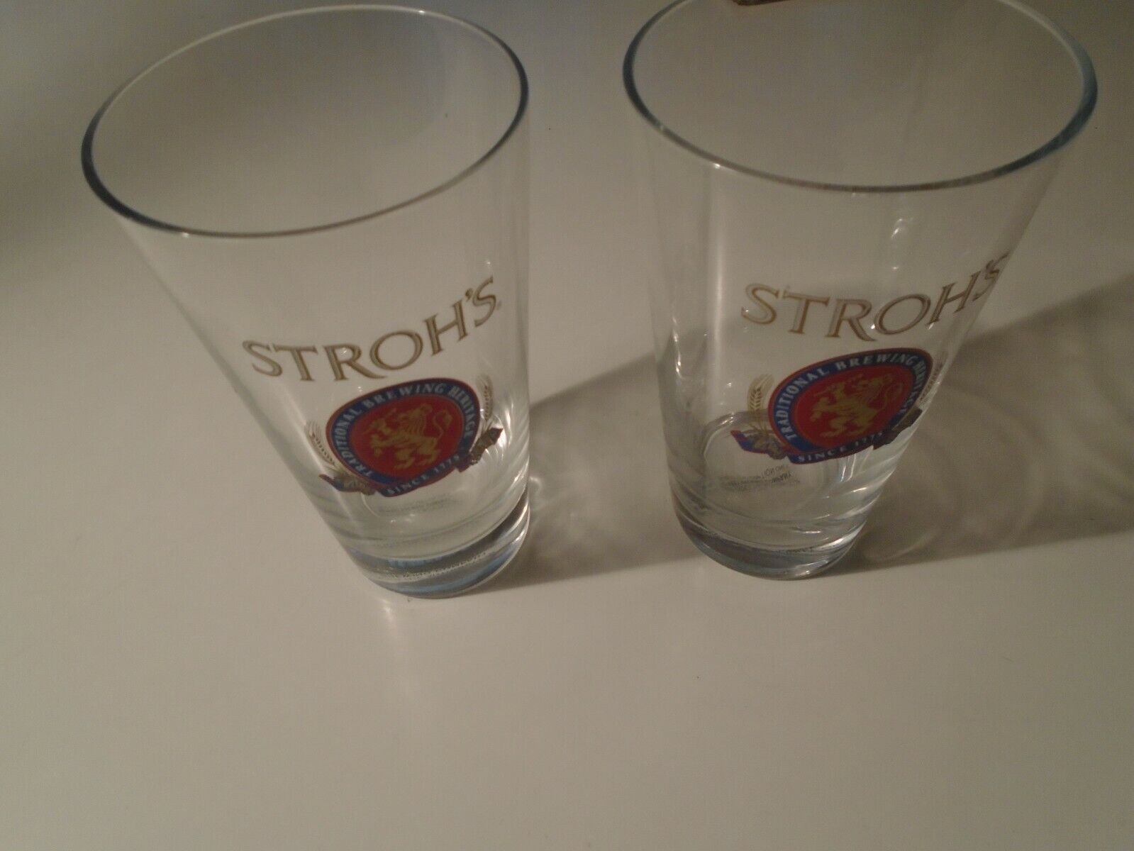 2 Vintage 5 1/4" STROH'S BEER GLASS Fire-Brewed Beer traditional brewing heritag Stroh's