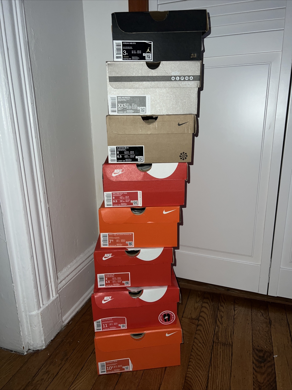 Empty NO SHOES x 30 NIKE JORDAN + CHAMPION UGG NORTH FACE 45 📦  🟰 LOT NIKE JORDAN CHAMPION UGG THE NORTH FACE Air Jordan 15