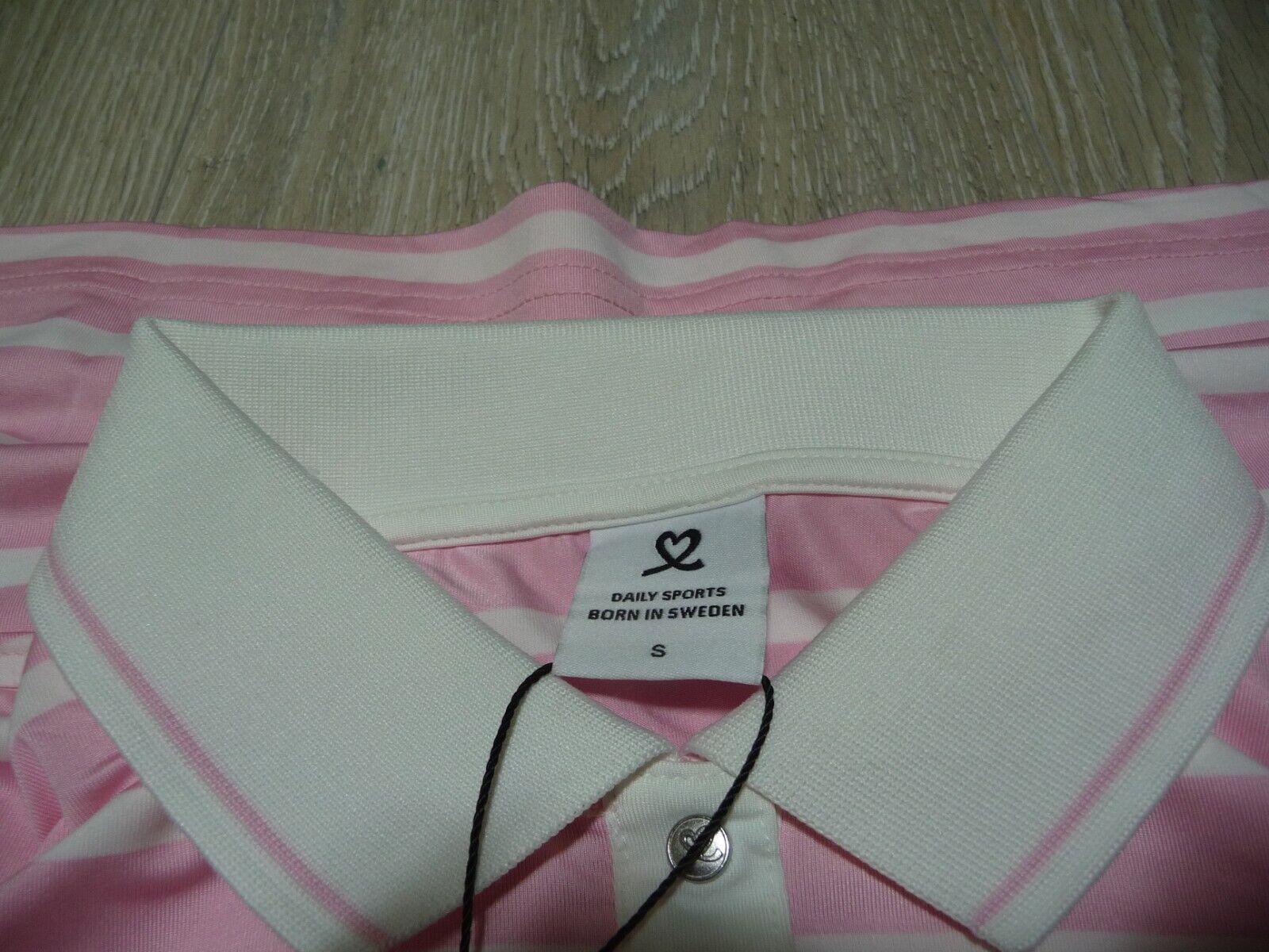 Daily Sports Women's Golf Polo Shirt NWT Size S Pink- White Braves Short Sleeve Daily Sports Daily Sports - фотография #3