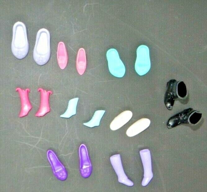 9 pairs of shoes for small doll sizes, asst doll accessories- some Disney Assorted - фотография #2