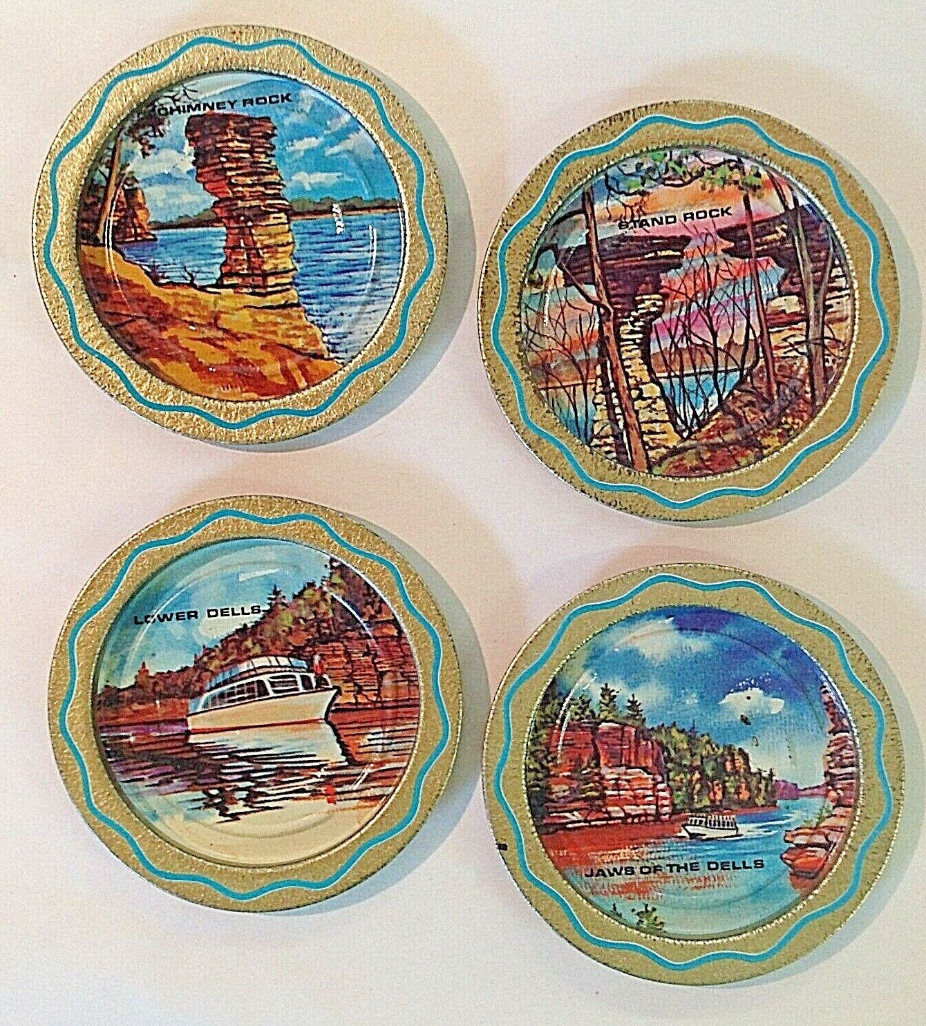 Vintage Lot of 4 Wisconsin Dells Souvenir Trinket Tin Trays Stand Chimney Rock  Без бренда