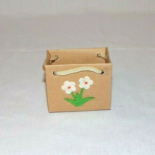 Miniature Dollhouse Lot 3 Brown Paper Shopping Gift Bag Sack Felt Flower Detail  Unbranded - фотография #2