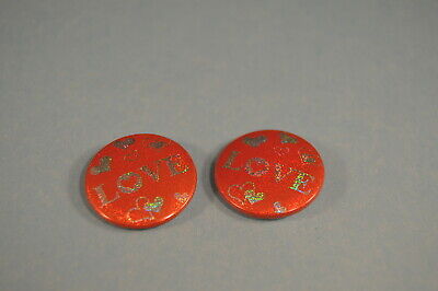 Lot of  2  BUTTONS  "LOVE" 1 1/4" pins  NEW! partner Valentine  spouse boyfriend Без бренда - фотография #2