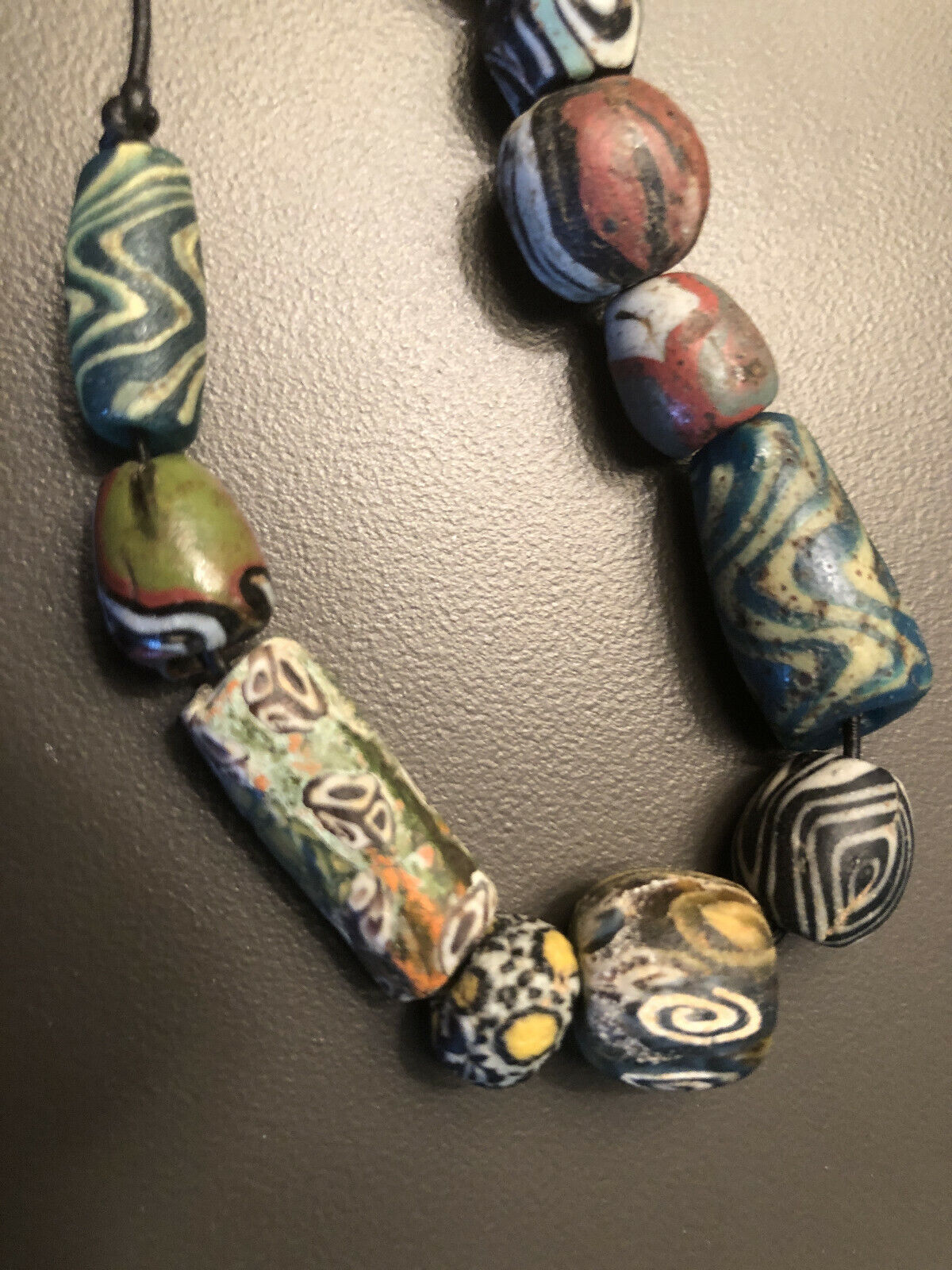 Ancient Islamic Glass Bead Group of 11 Medium Beads Без бренда - фотография #3