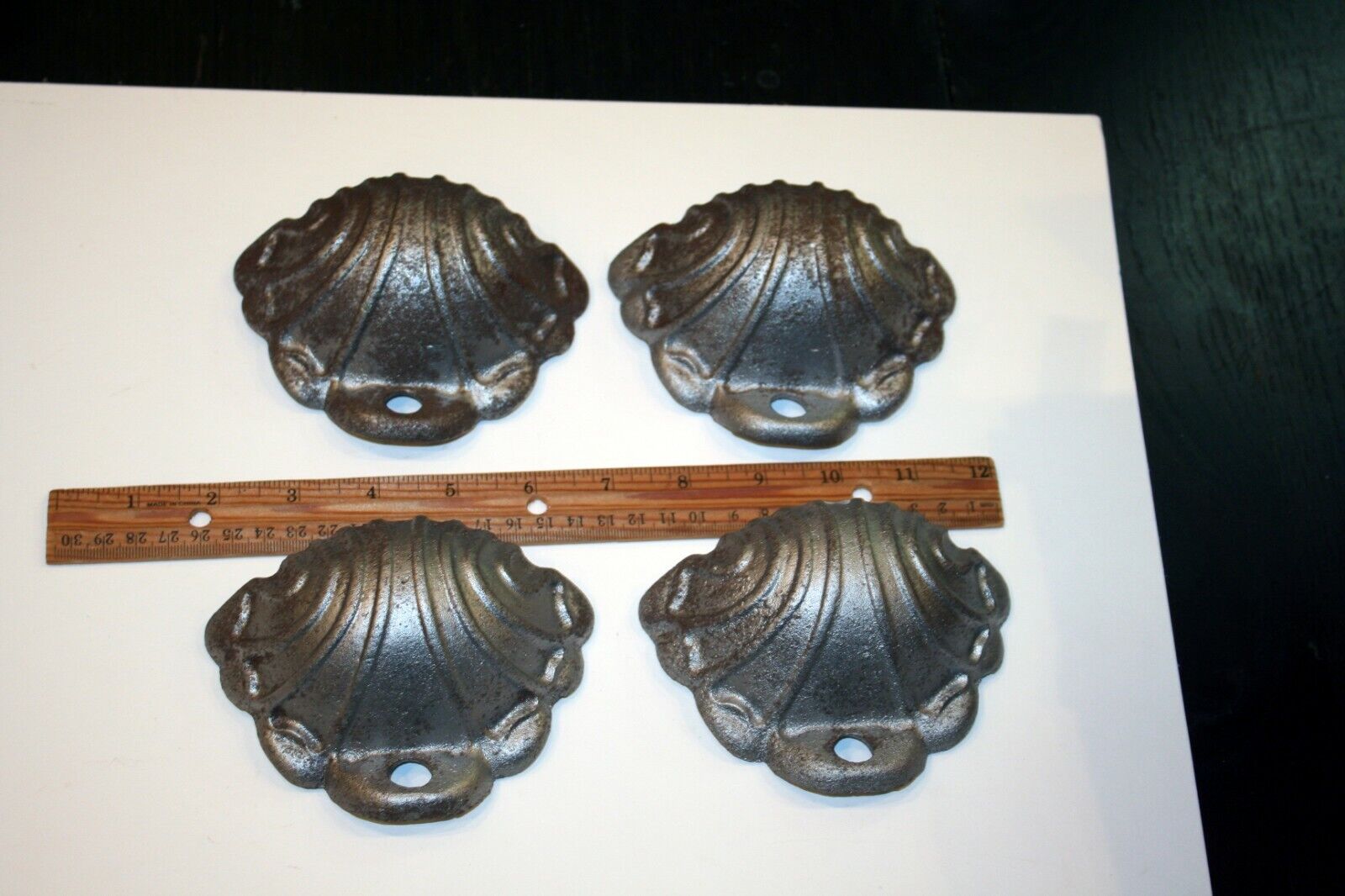 Matched Set of 4 Antique Cast Iron Corner Covers Parlor Stove Parts. Very Nice!! Unbranded - фотография #4